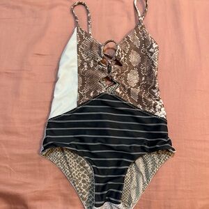 Acacia honey keiki swim bikini fits 4-7 years old